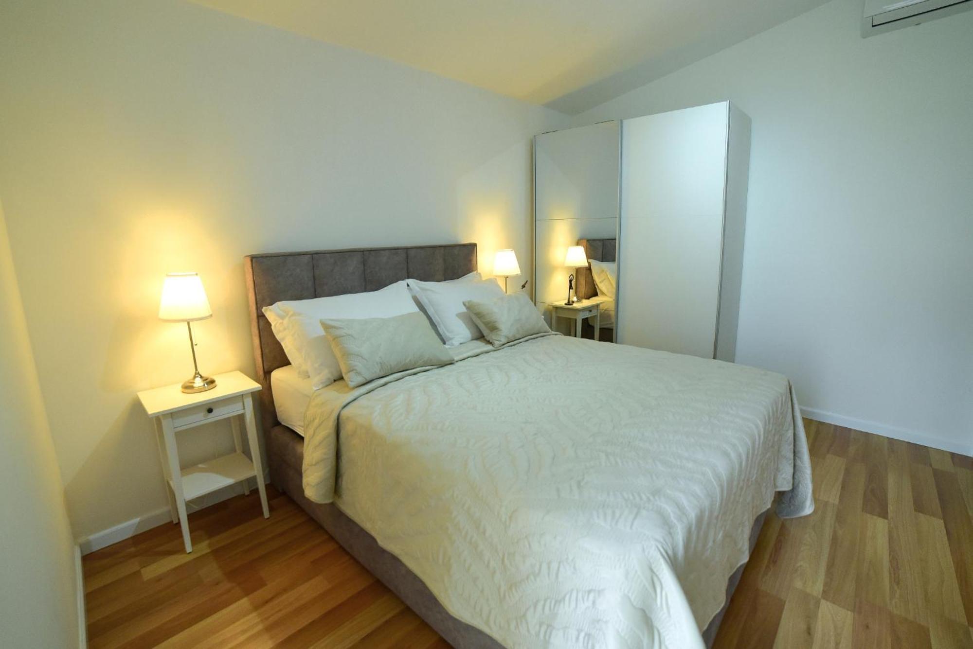 Mba 1 Apartma Omis